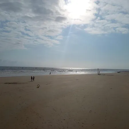 Spacieux Et Lumineux Secteur Petit Marche A 5 Min A Pied De La * Saint-Jean-de-Monts