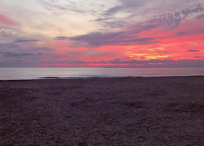 Spacieux Et Lumineux Secteur Petit Marché à 5 Min A Pied De La Apartamento